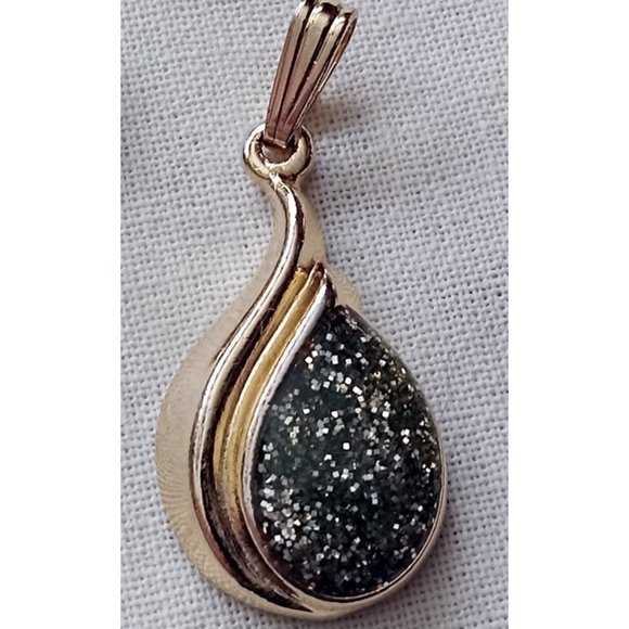 Ronté of Beverly Hills Diamond Dust Necklace & Clip on Earring Set - Picture 2 of 2